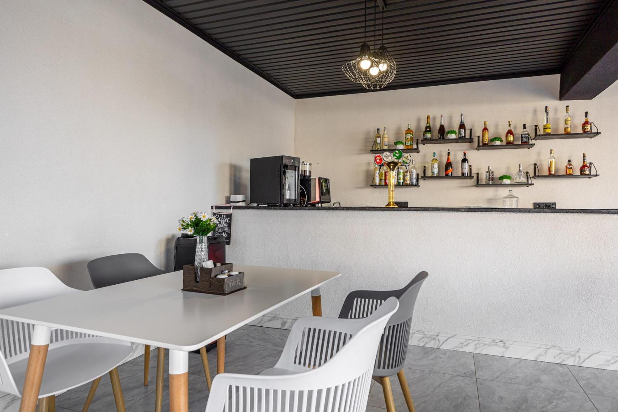 Fenix Hotel Aknaszlatina Kültér fotó